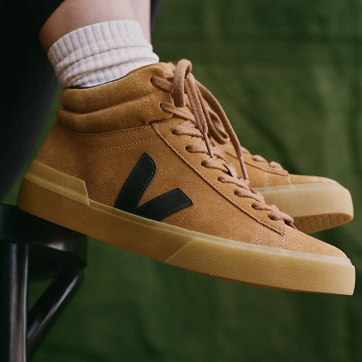 MINOTAUR SUEDE CAMEL BLACK