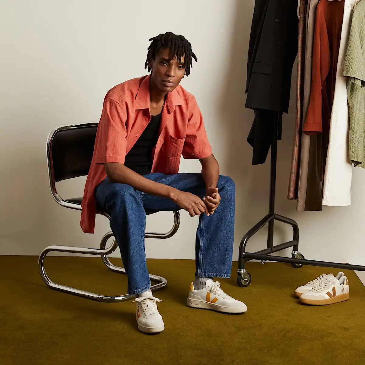 V-90 LEATHER WHITE SAFRAN