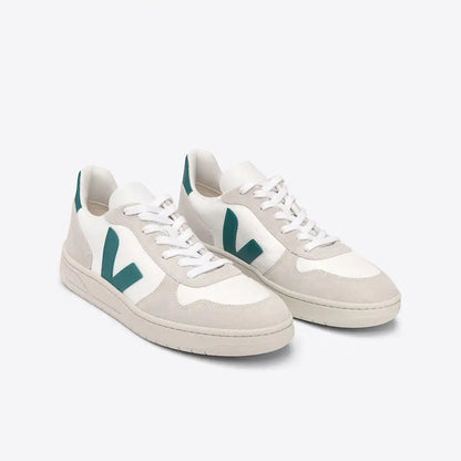 V-10 B-MESH WHITE BRITTANY